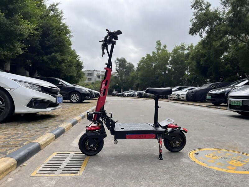 Long battery life electric scooter